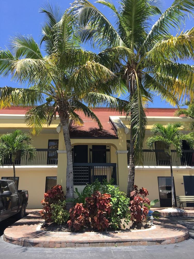 Days Inn By Wyndham Florida City Ngoại thất bức ảnh