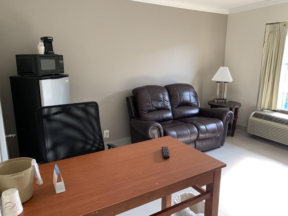 Days Inn By Wyndham Florida City Ngoại thất bức ảnh
