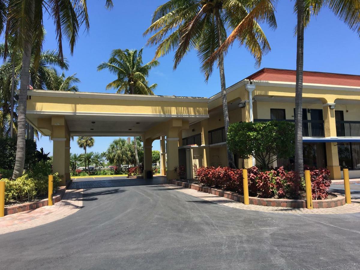 Days Inn By Wyndham Florida City Ngoại thất bức ảnh